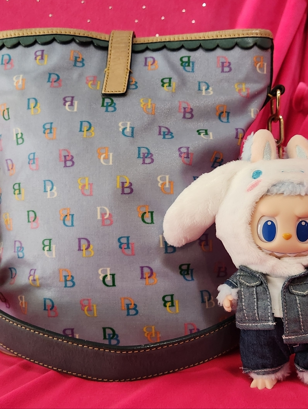 SOLD🦄💕 Dooney And Bourke "It" Girl Rainbow Blue Bag With Leather Chain